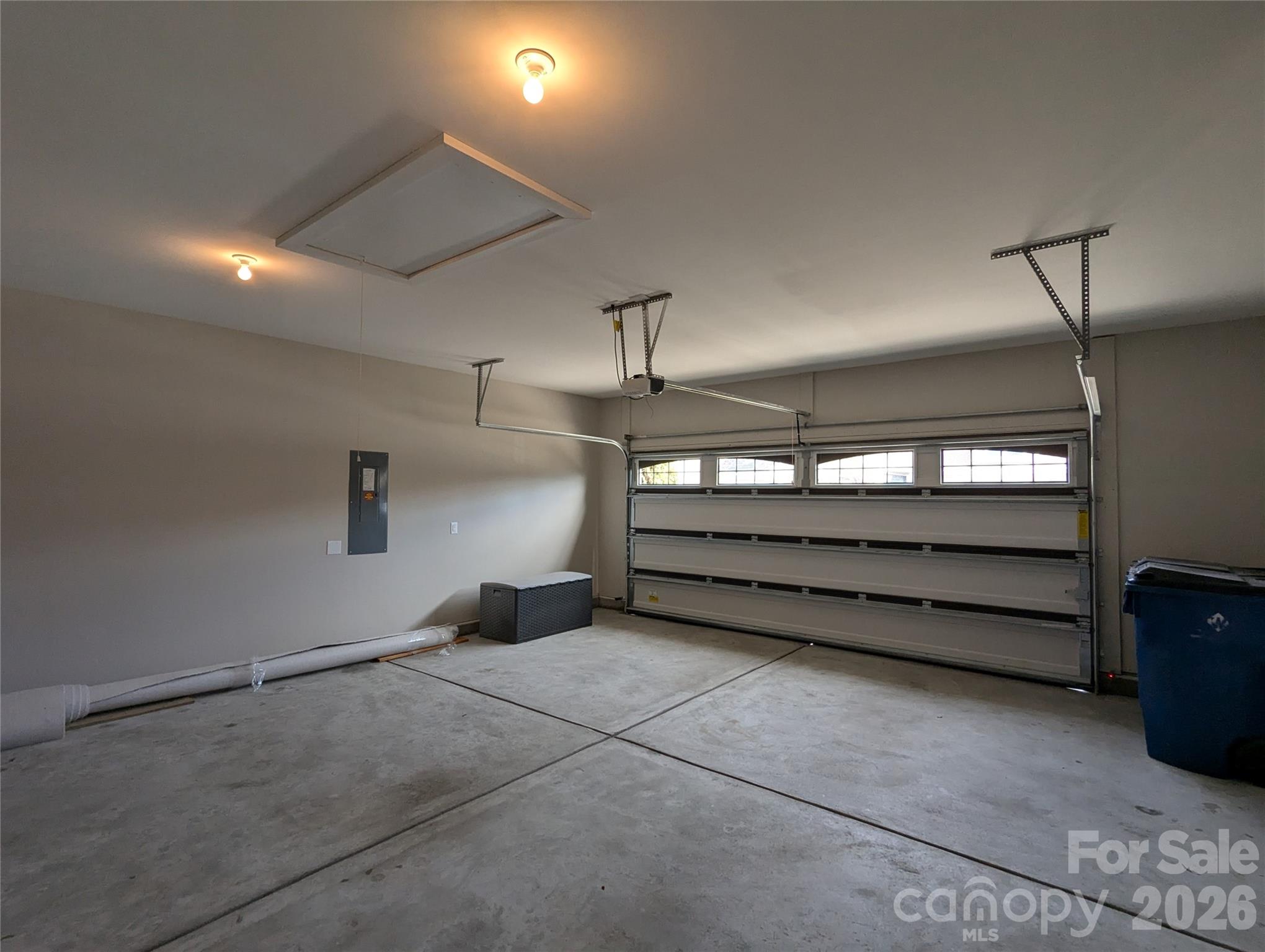 The Courtyards at Emerald Lake - Residential