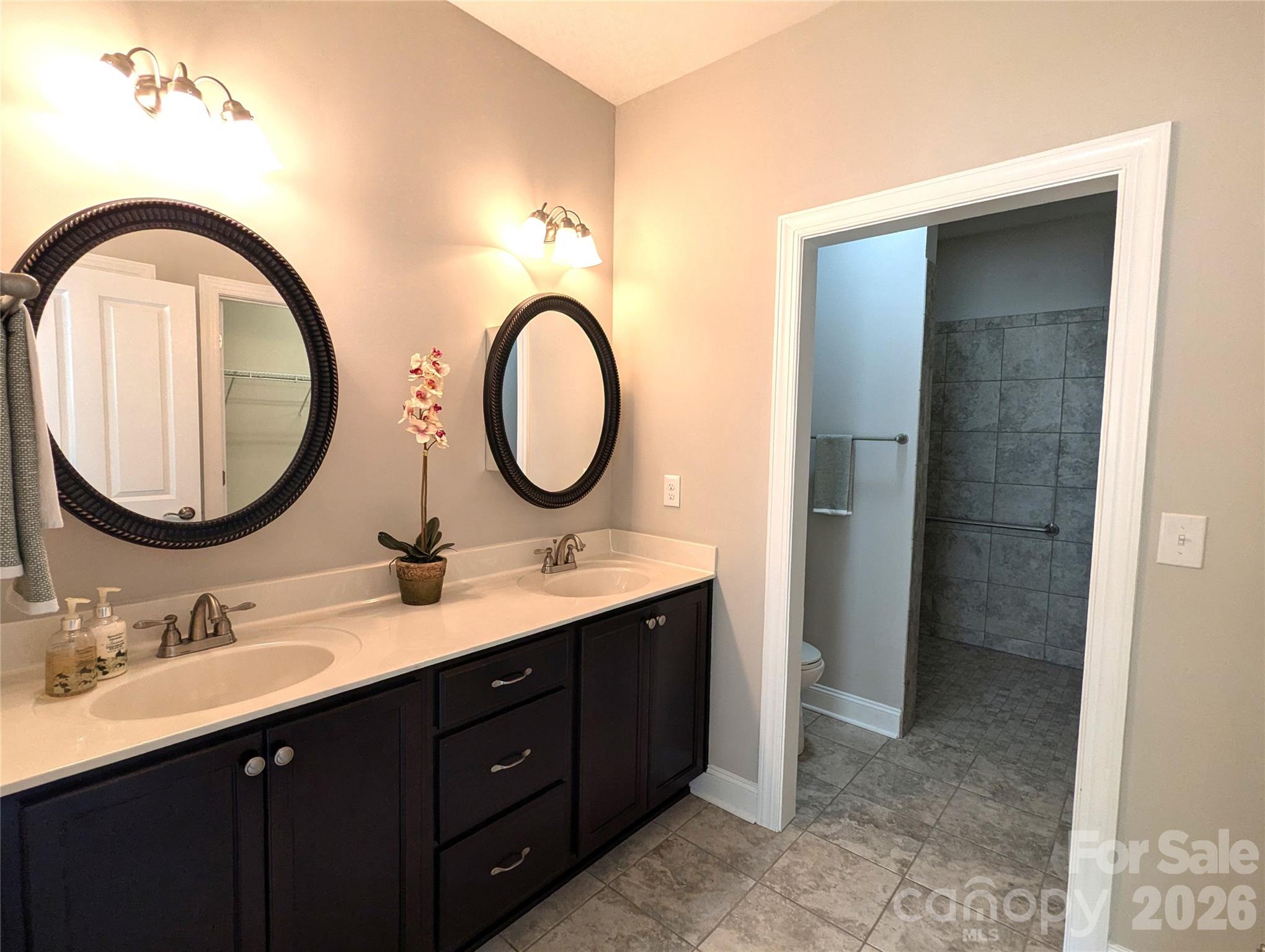 The Courtyards at Emerald Lake - Residential