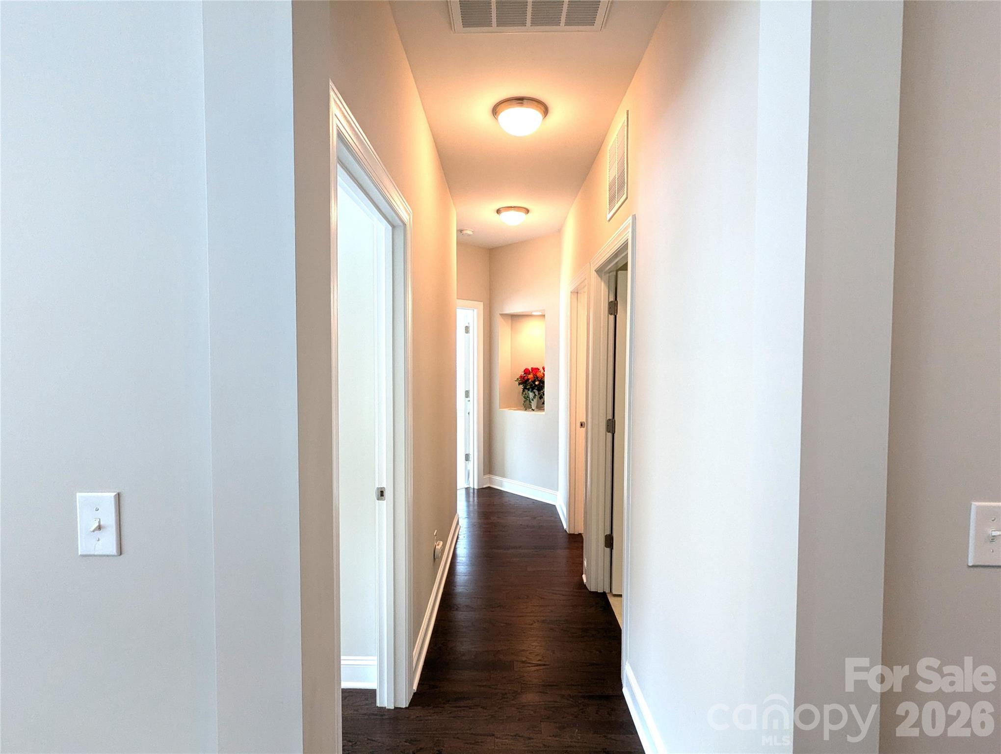 The Courtyards at Emerald Lake - Residential