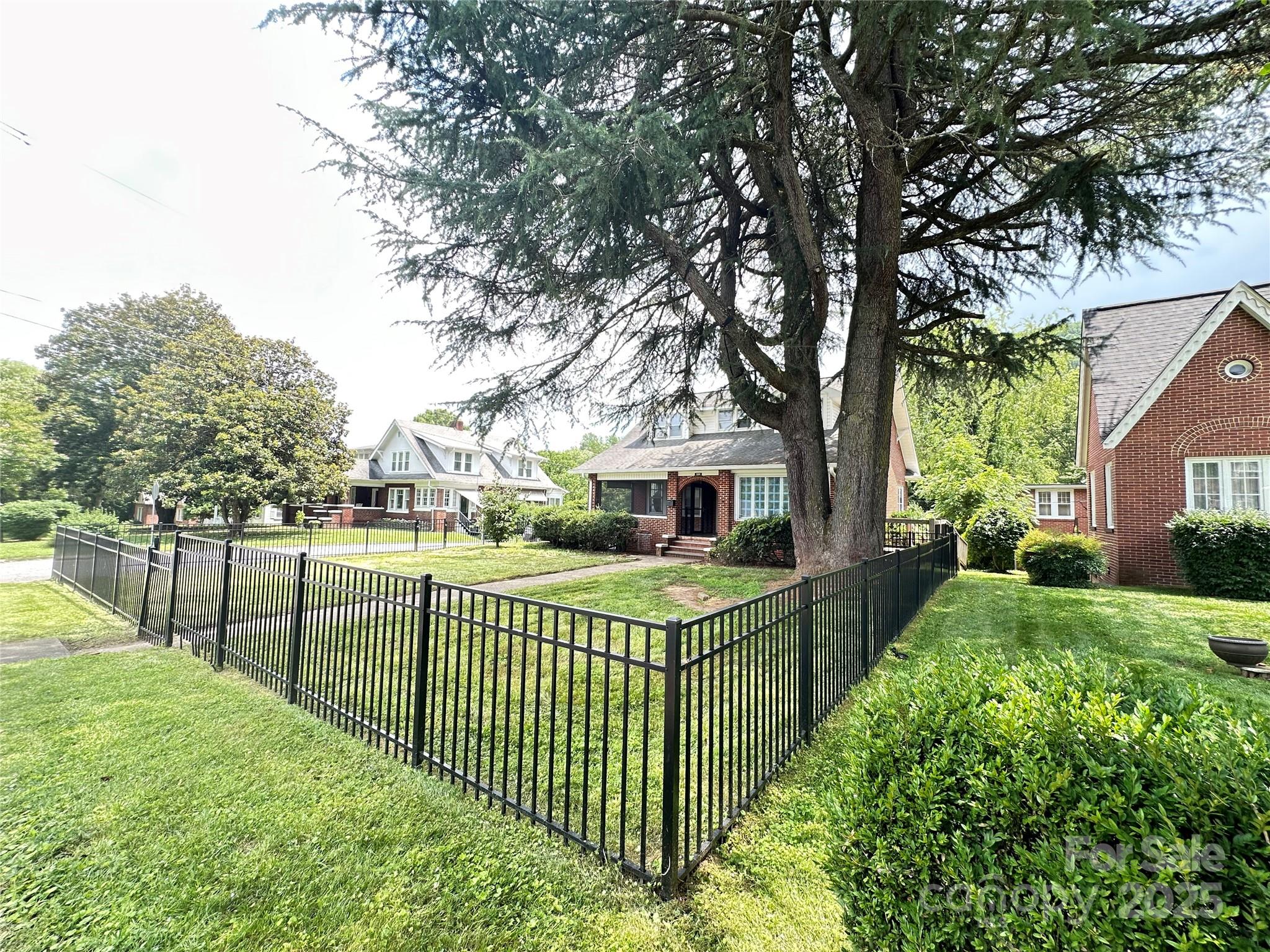 584 Rutherford Road