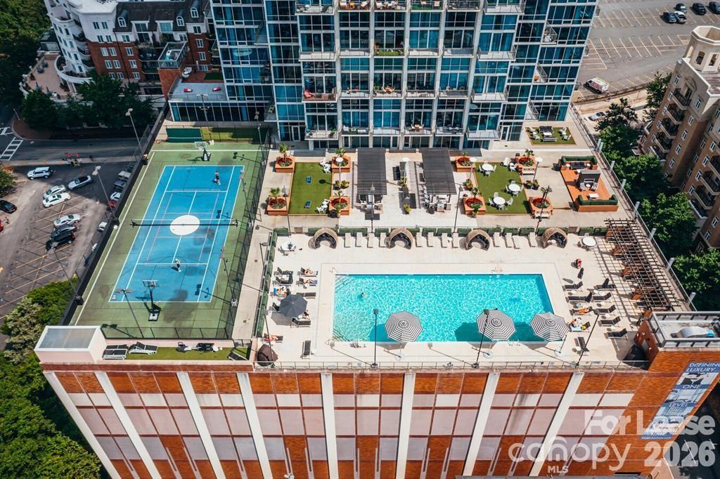 215 N Pine Street B11