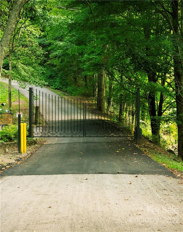 Brook Hollow Estates - Land