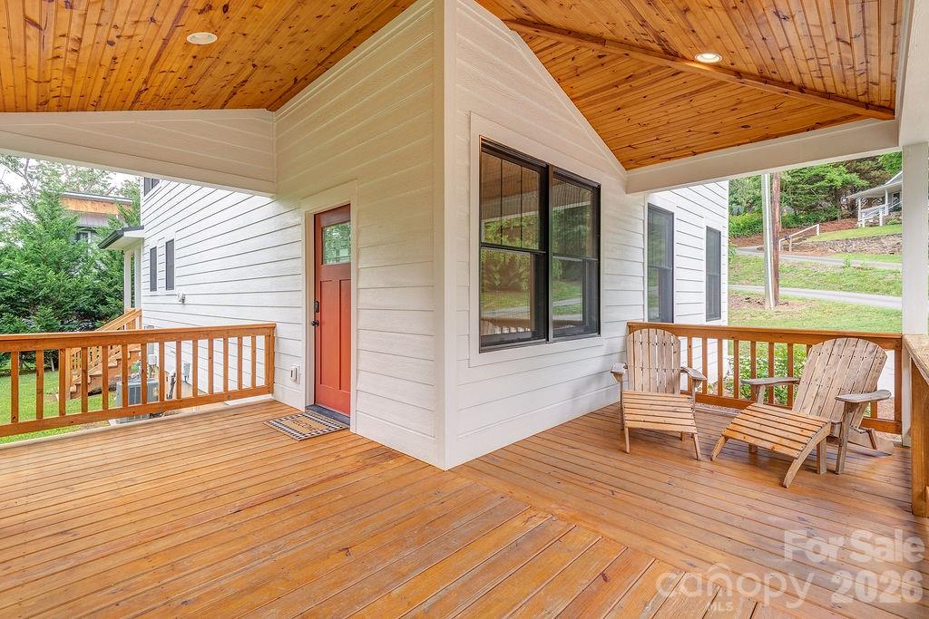 18 Wildwood Park Drive