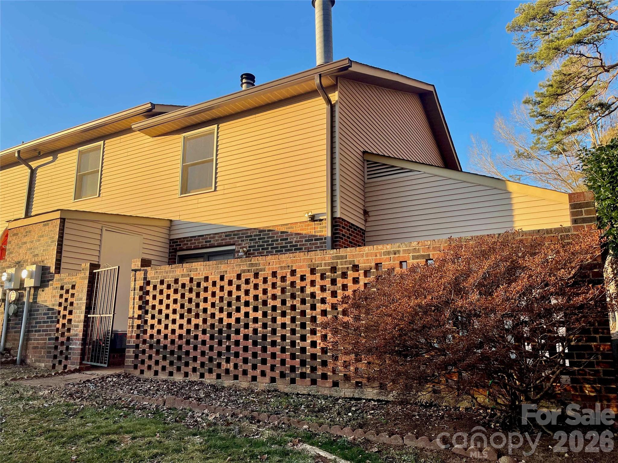 Tara Woods - Residential