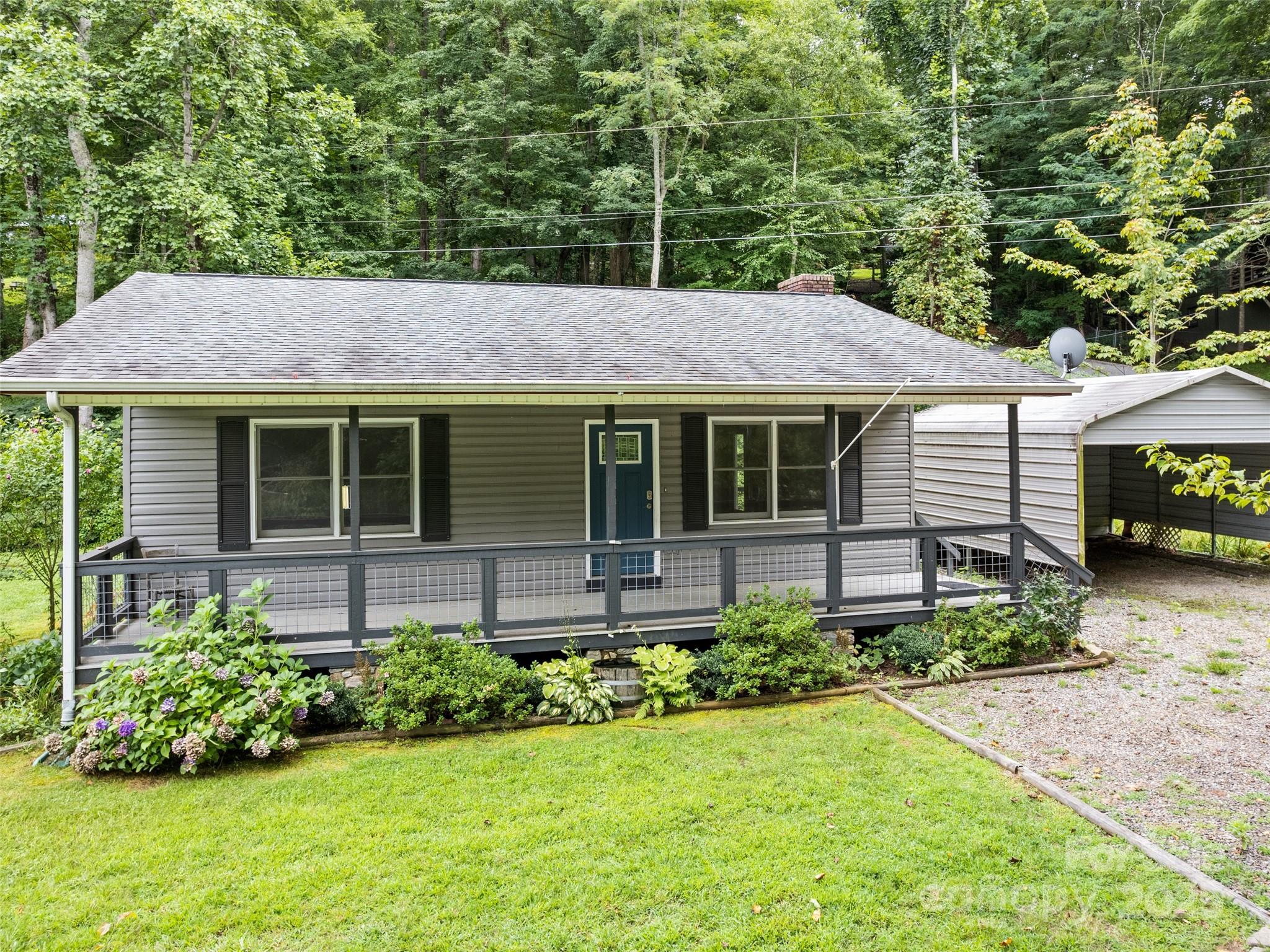 17 Forest Drive