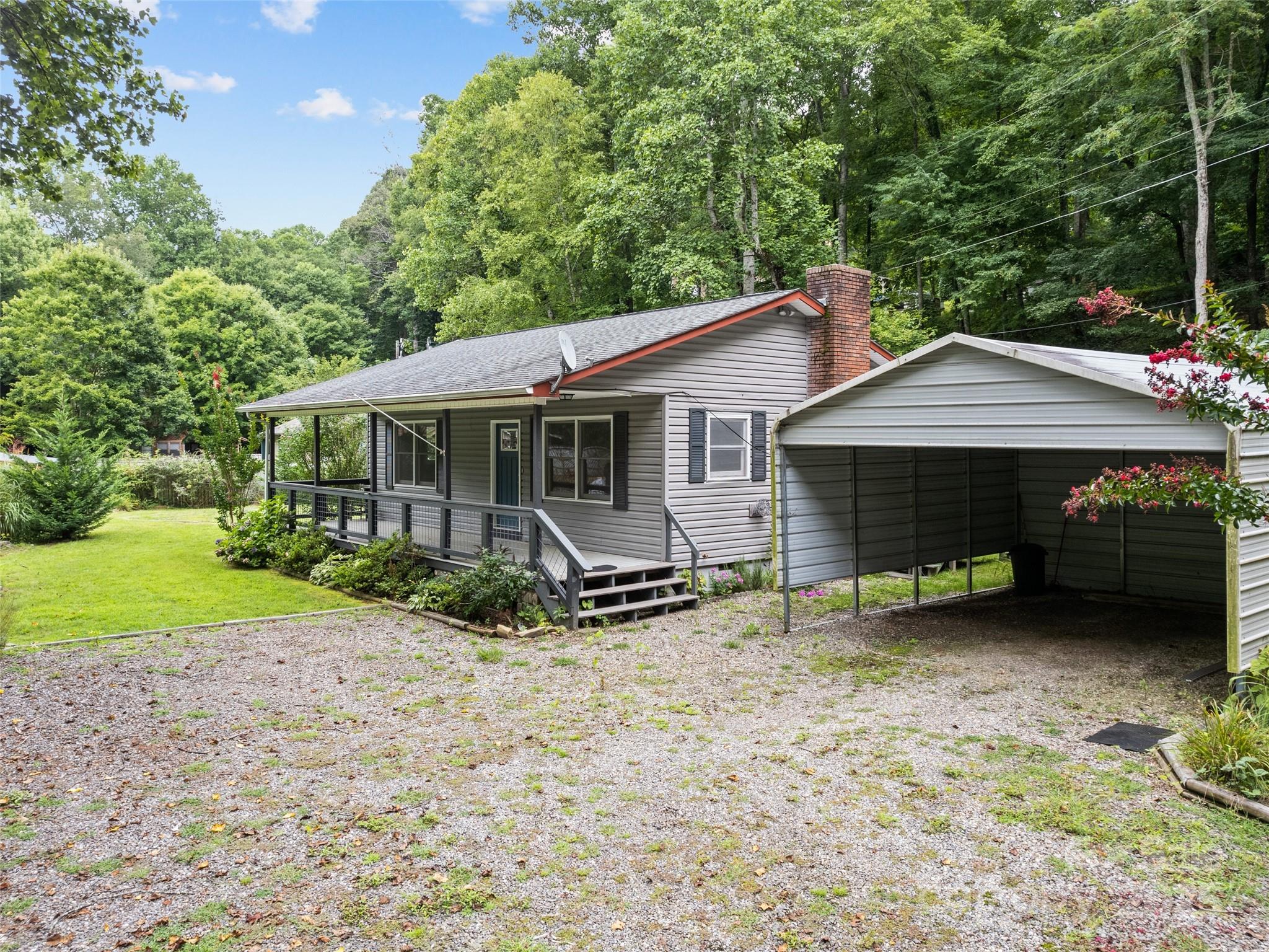 17 Forest Drive
