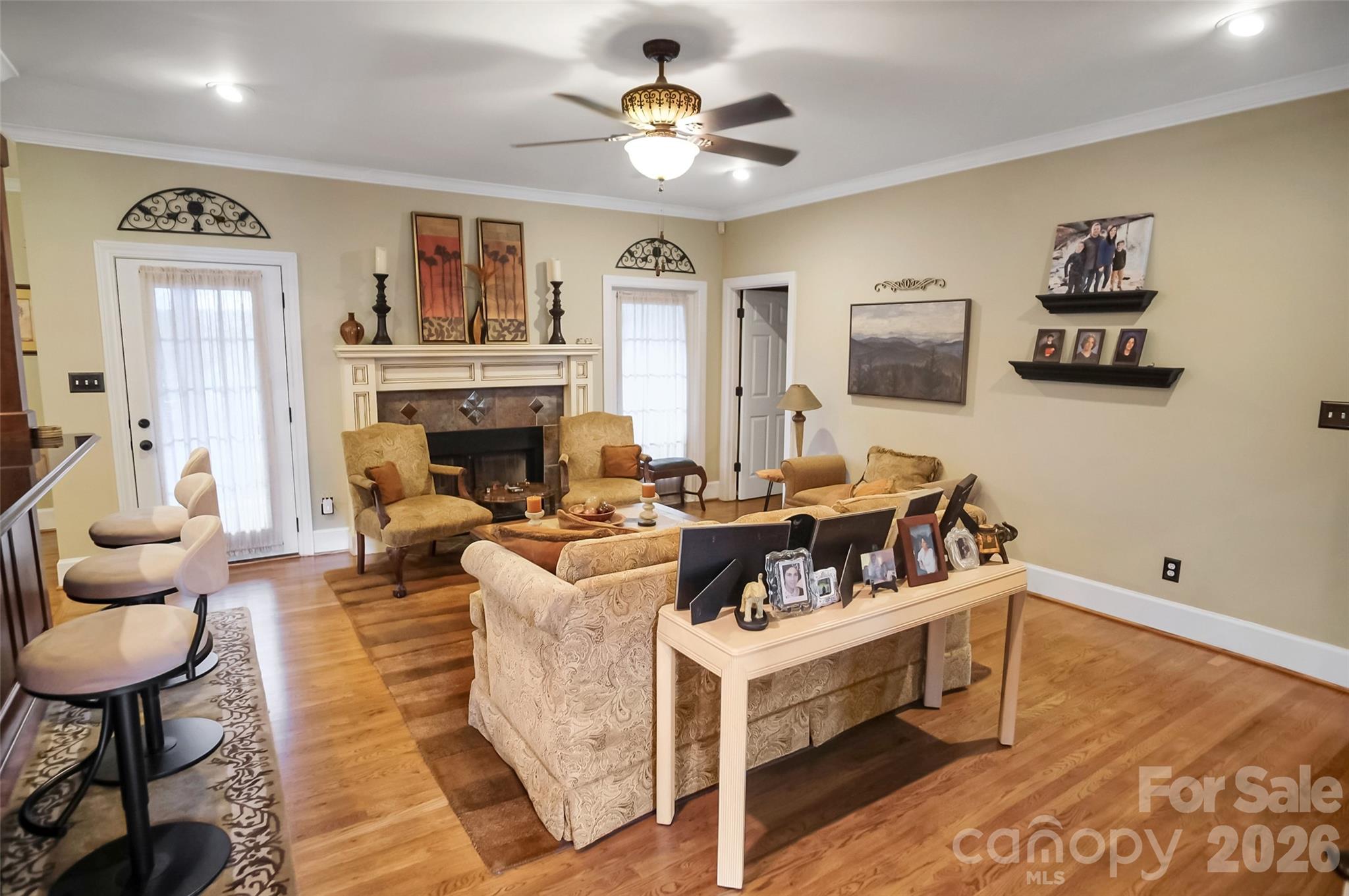 1808 Country Garden Drive