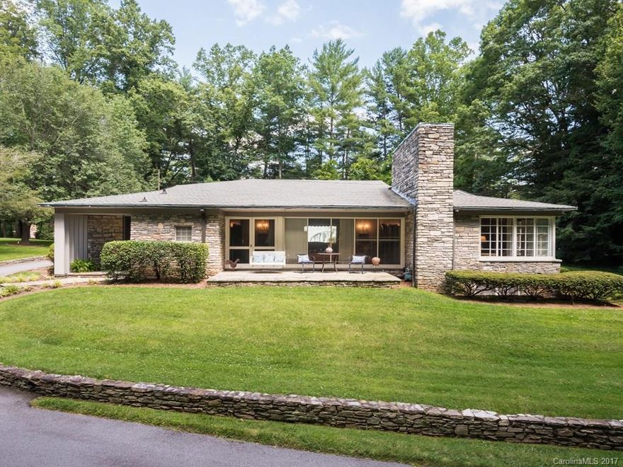 Enjoy one level living with great flow & floorplan designed by architect, Henry Gaines. Set back from the road with a meandering stone pathway, circular drive, private courtyard & level fenced backyard. Huge kitchen with 2 sinks & breakfast area waiting for your updates. Laundry & 5th ensuite bedroom could be an in-law suite with own entrance. Vaulted ceiling in the spacious living room & bay window in the dining room. So much character and charm! This home welcomes its next family.