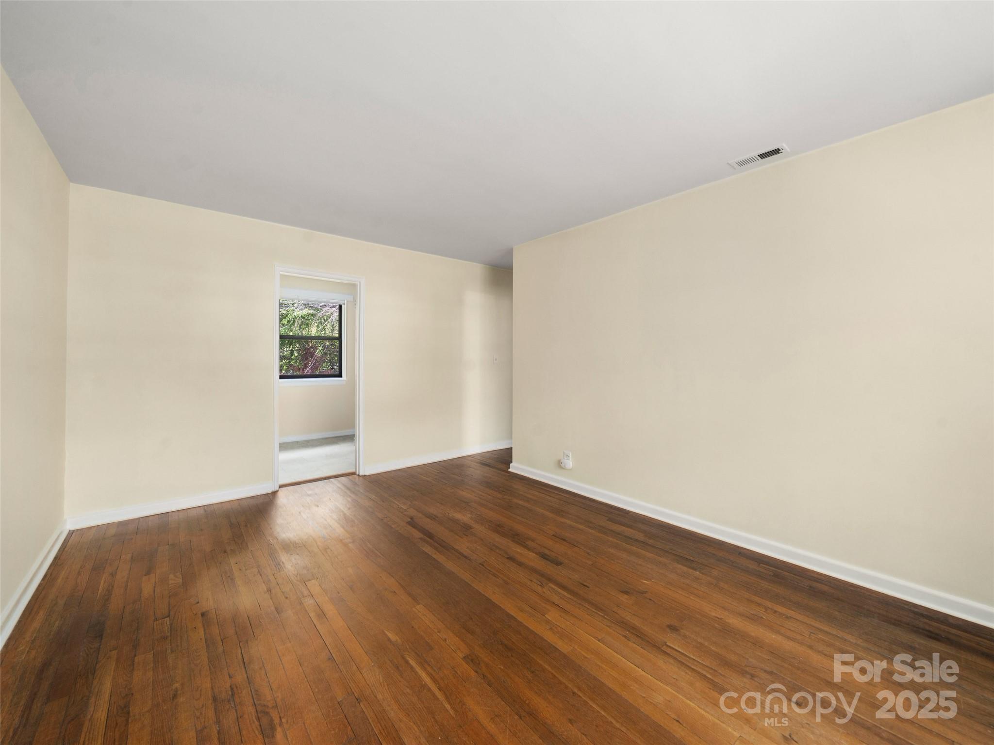 615 Biltmore Avenue F8
