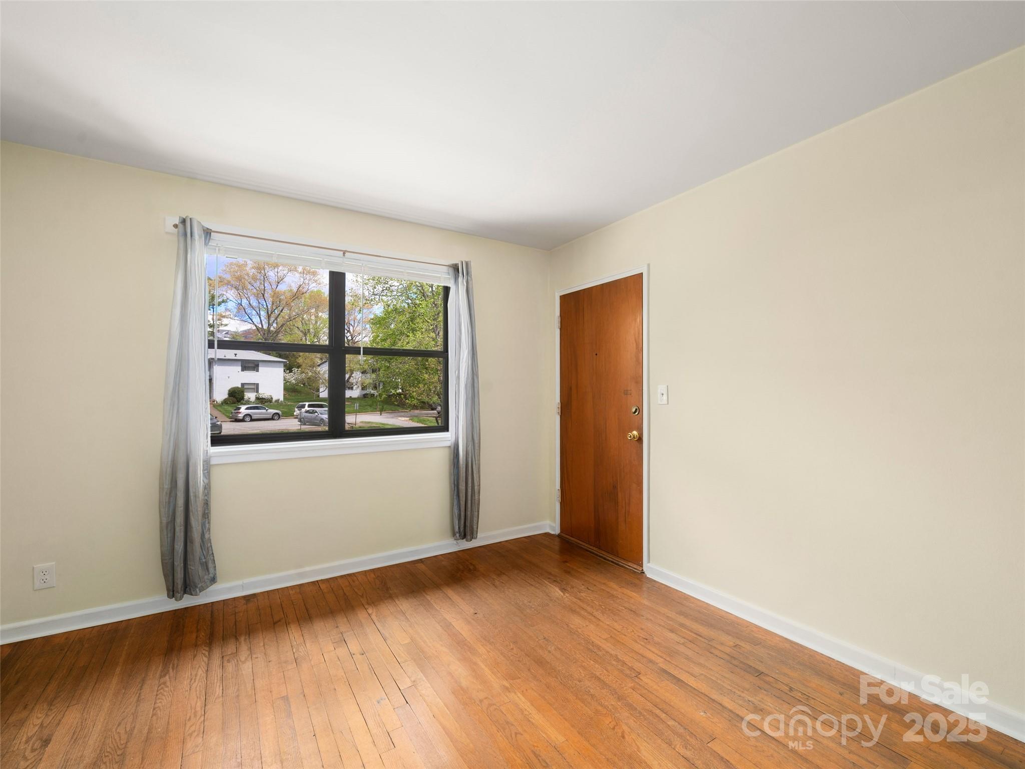615 Biltmore Avenue F8