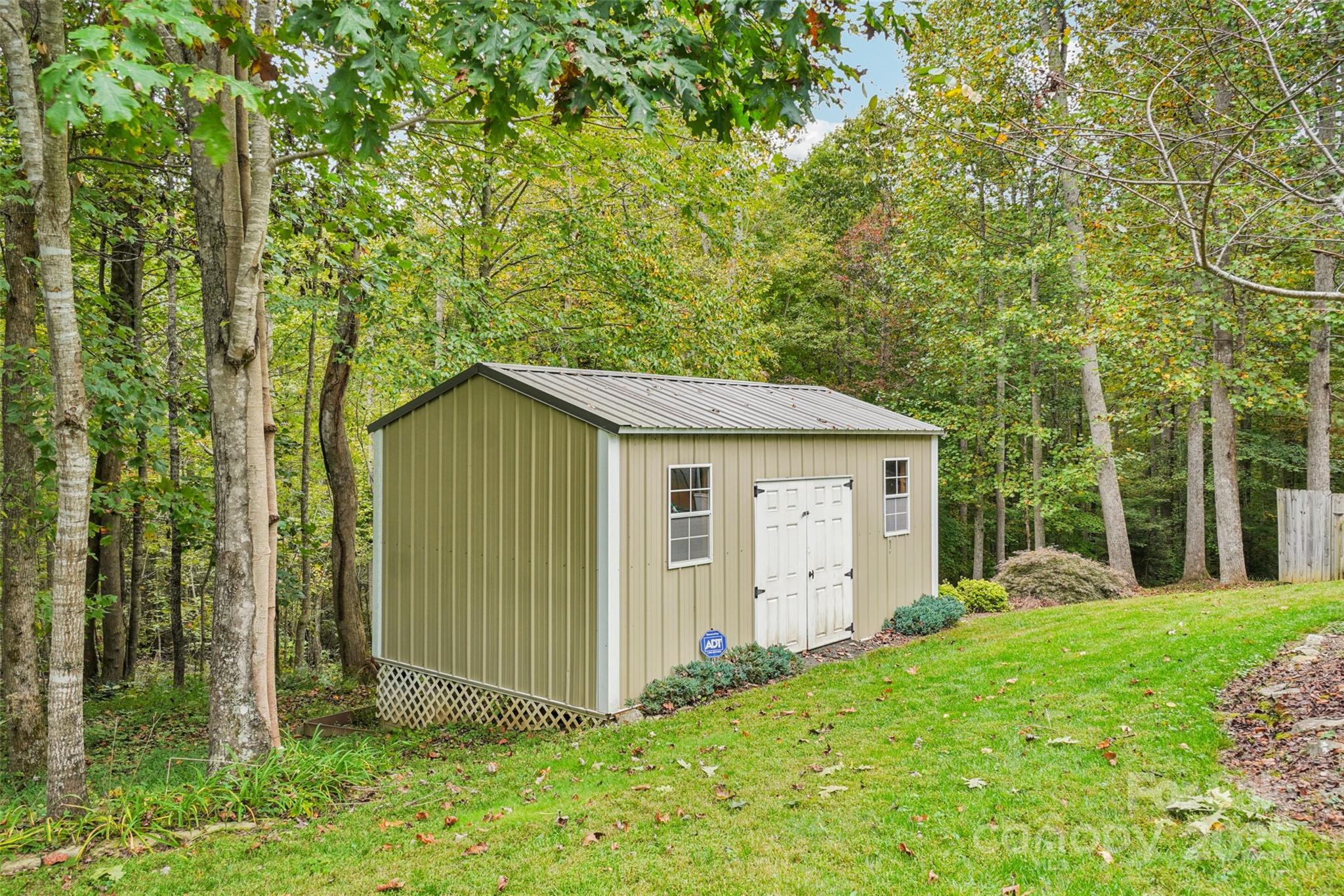 Hickory Falls - Residential