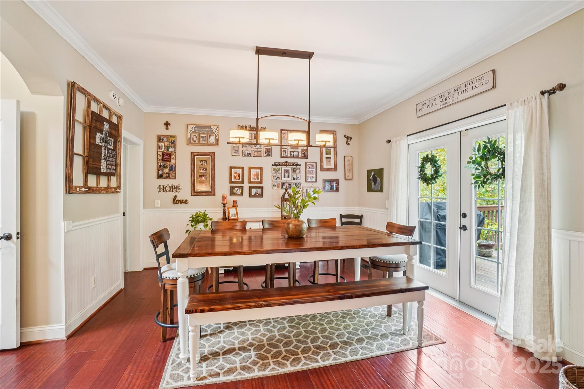 Hickory Falls - Residential