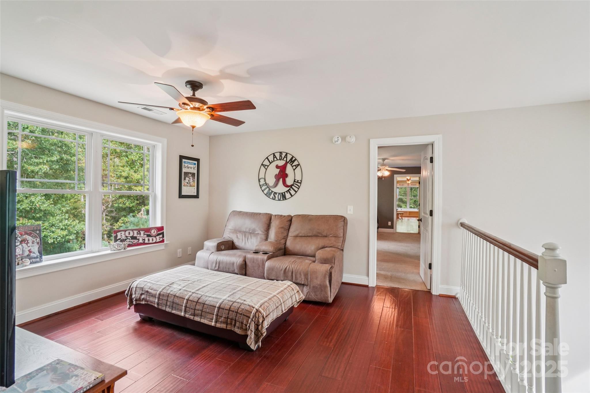 Hickory Falls - Residential