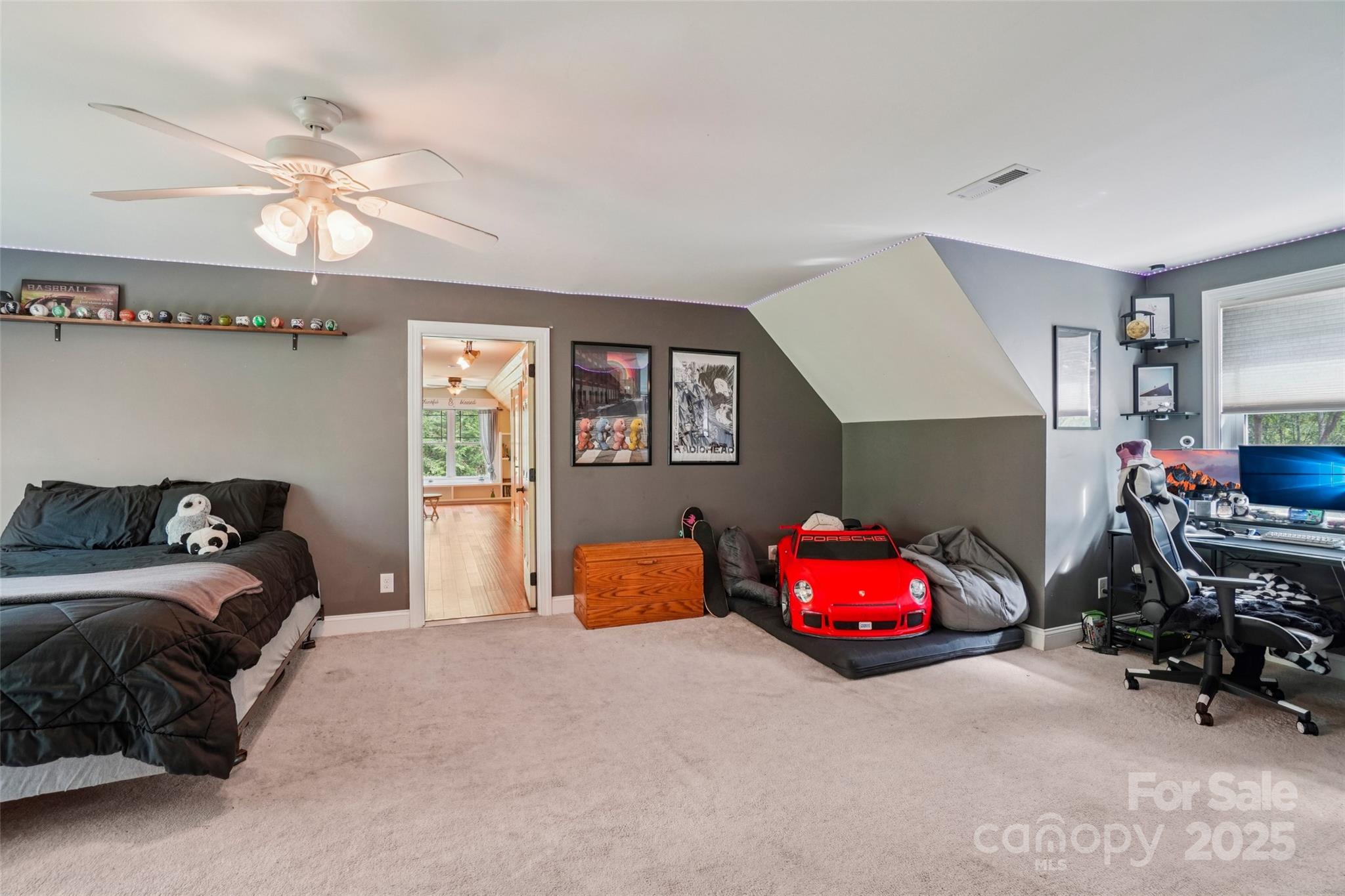 Hickory Falls - Residential