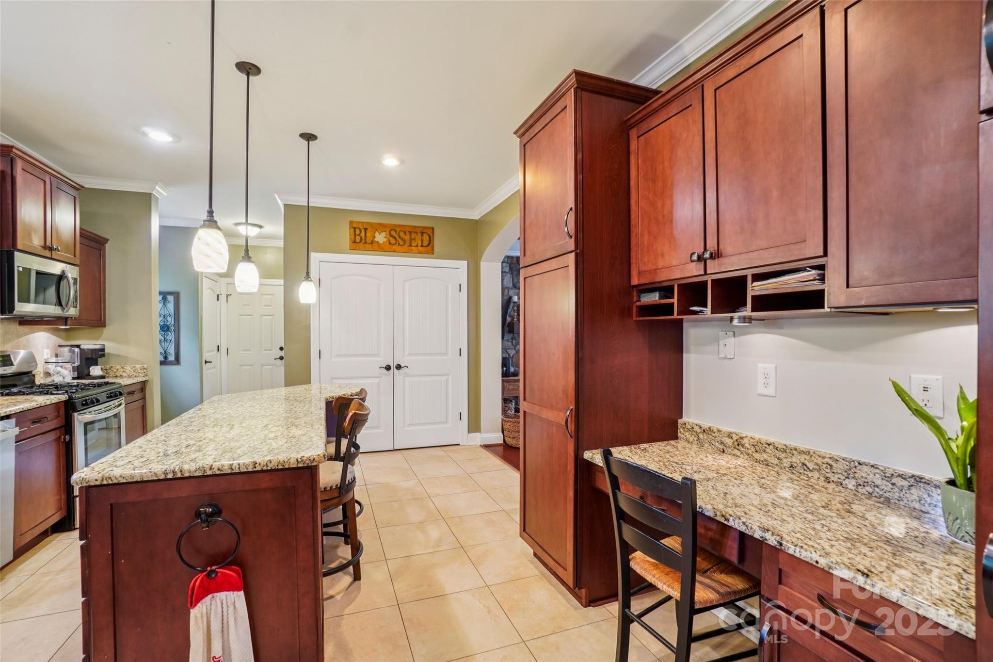 Hickory Falls - Residential