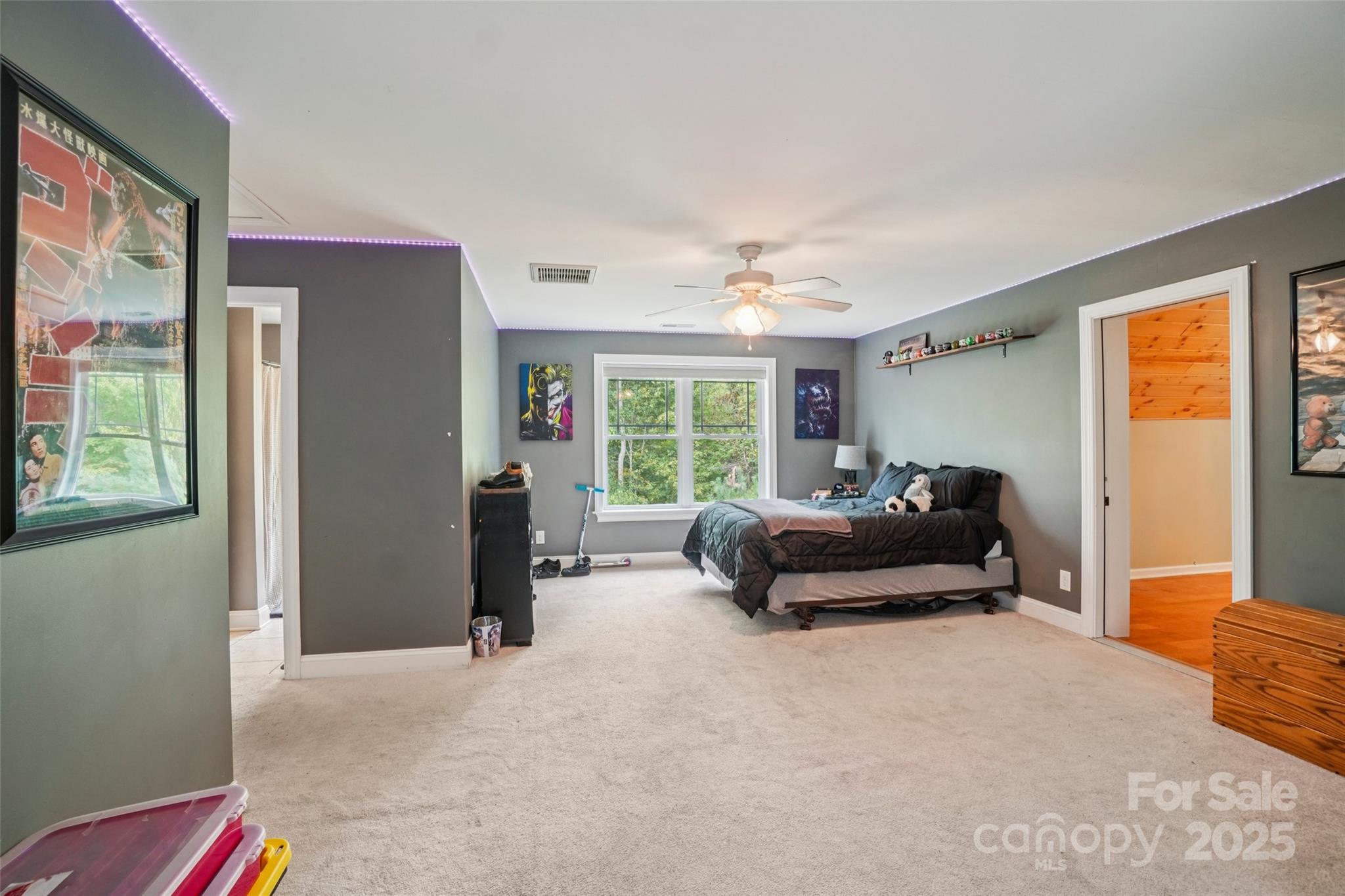 Hickory Falls - Residential