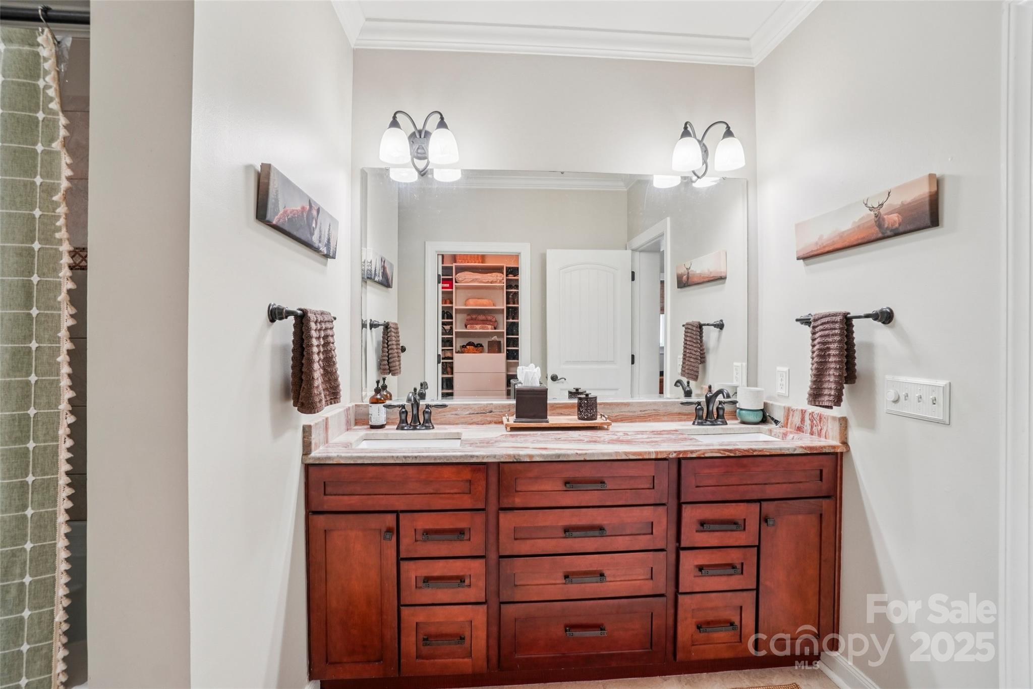 Hickory Falls - Residential