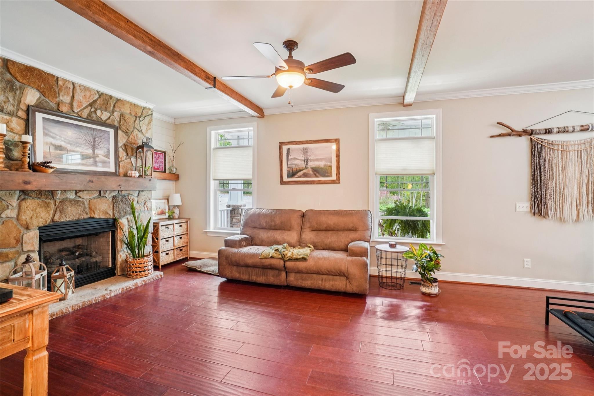 Hickory Falls - Residential