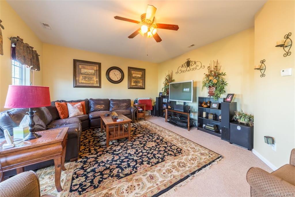 Autumn Cove At Lake Wylie - Residential