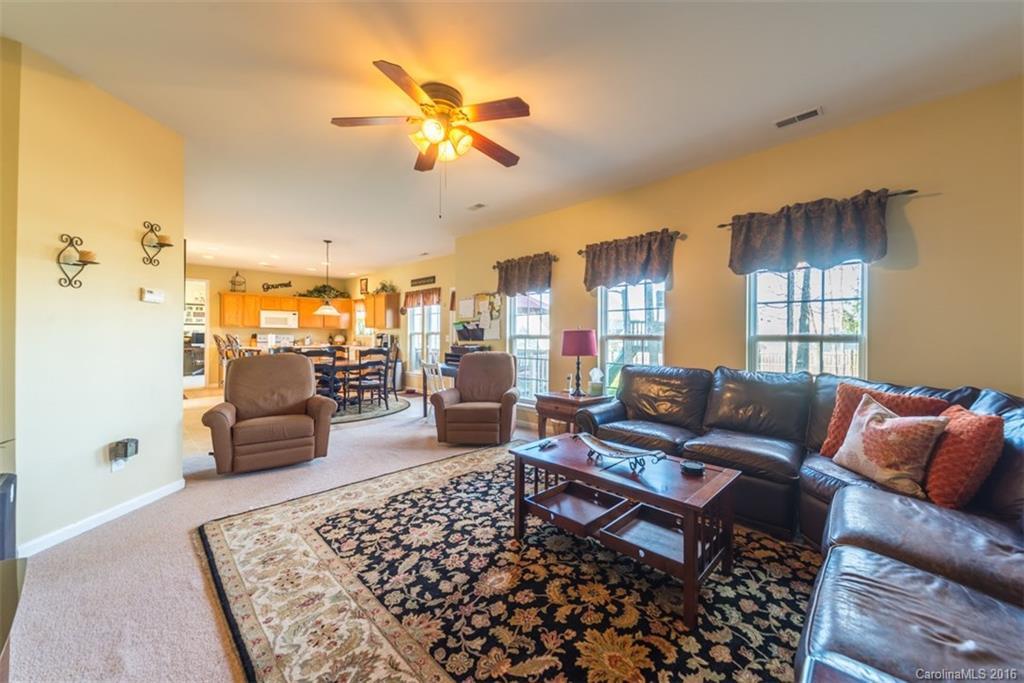 Autumn Cove At Lake Wylie - Residential