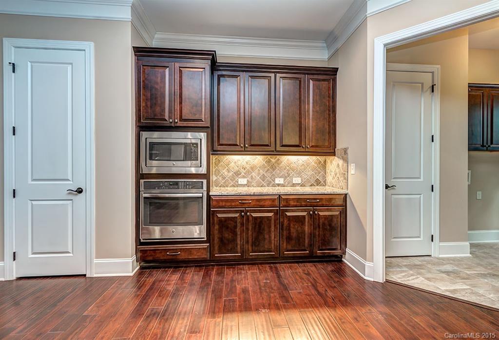 The Coves On River Oaks - Residential