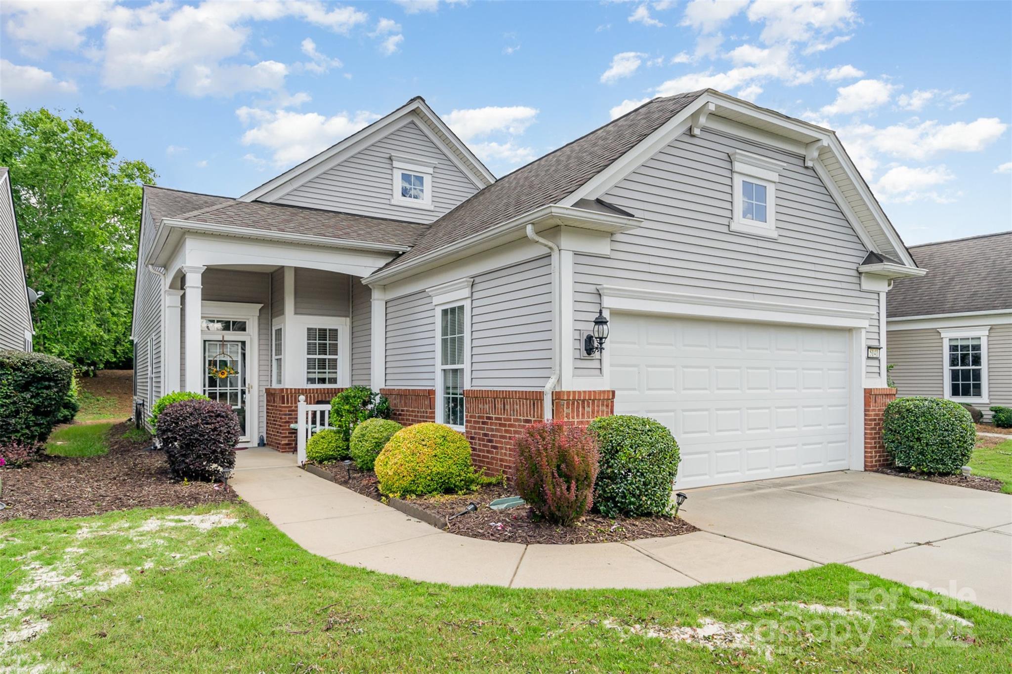 5141 Grandview Drive