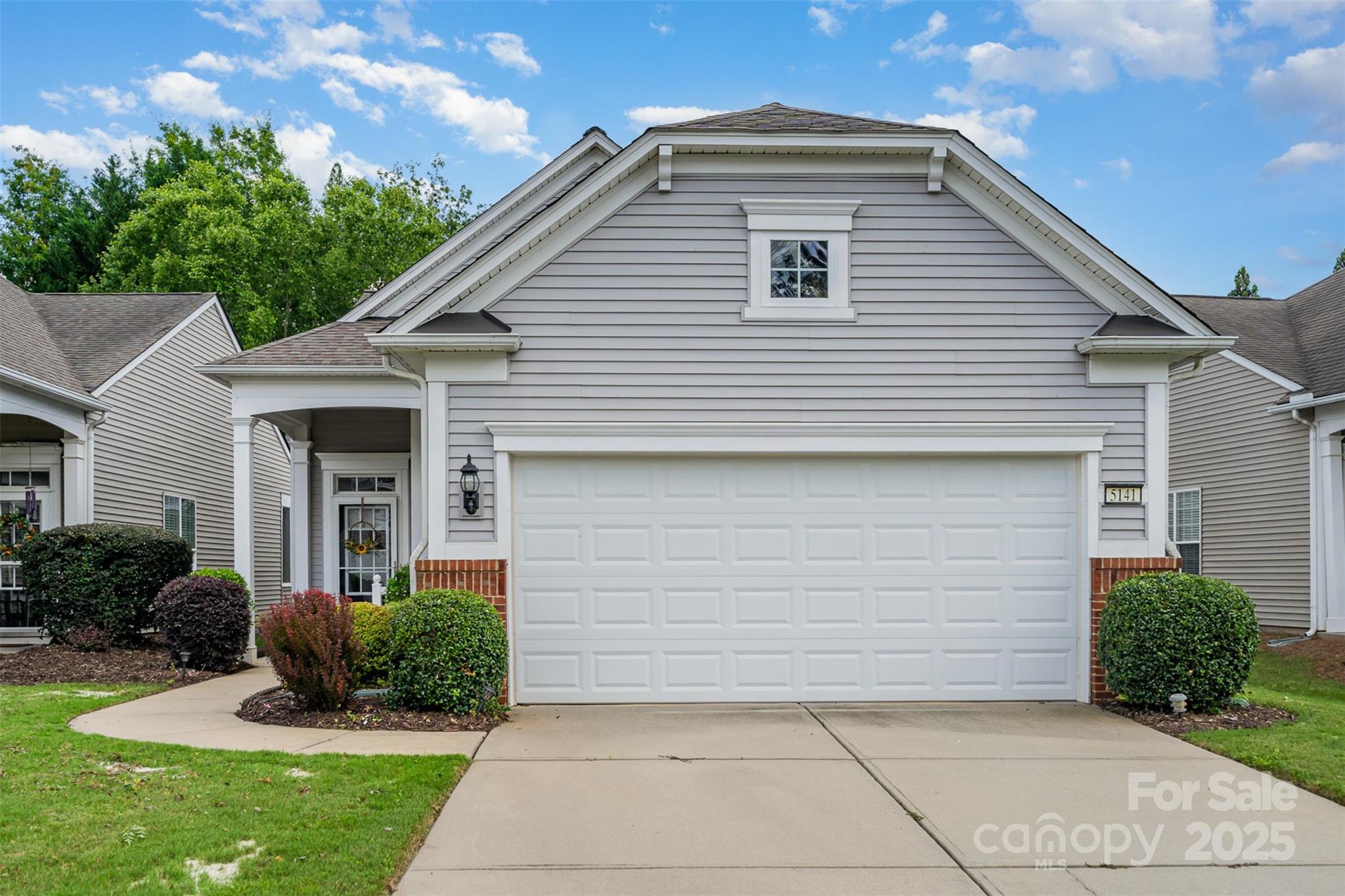 5141 Grandview Drive