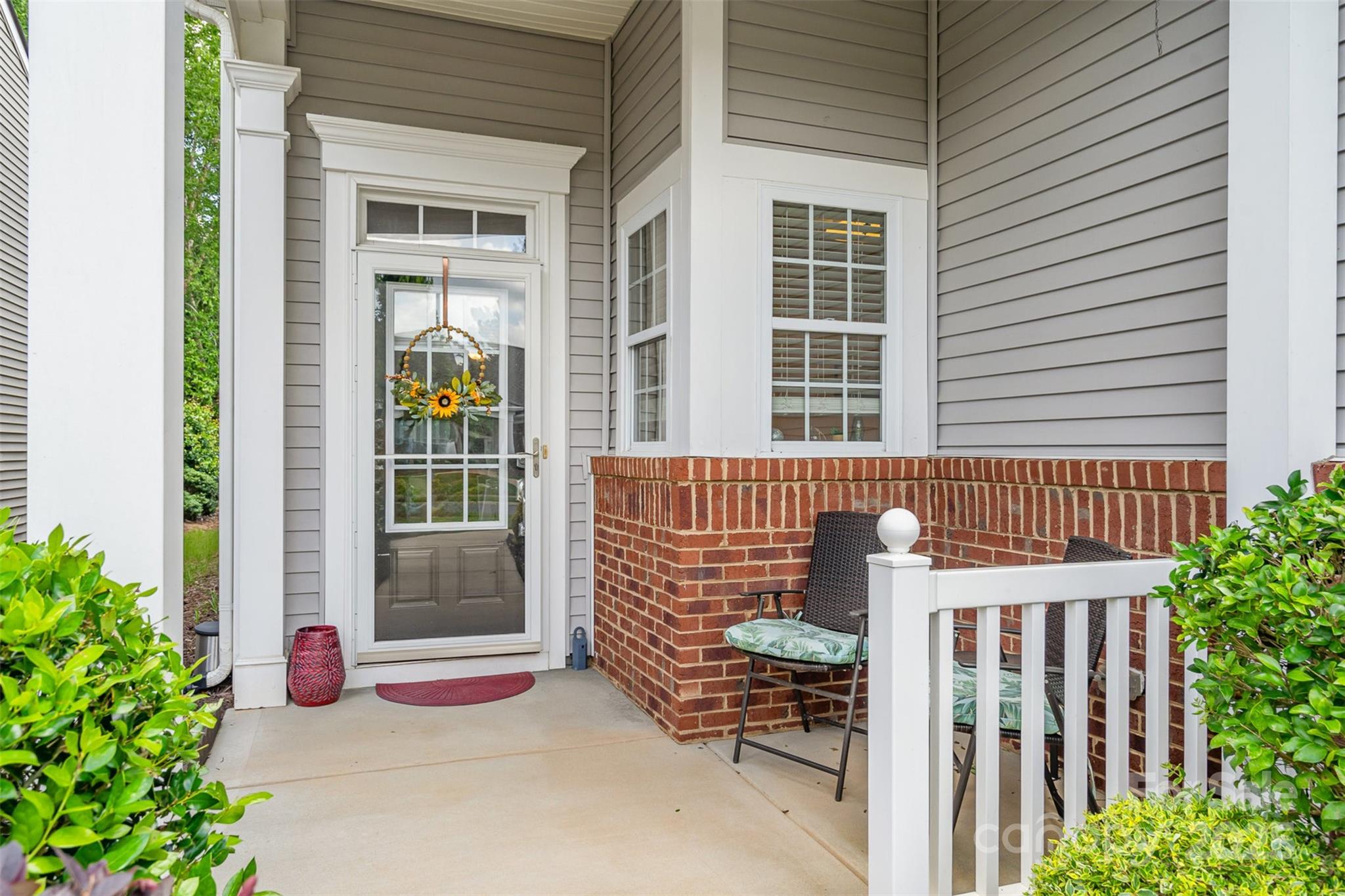 5141 Grandview Drive