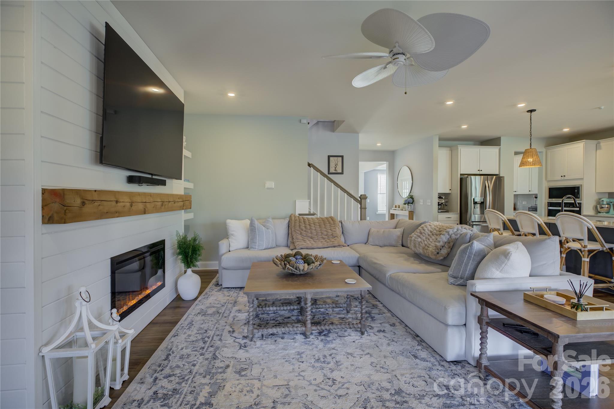 Lakeside Glen - Residential