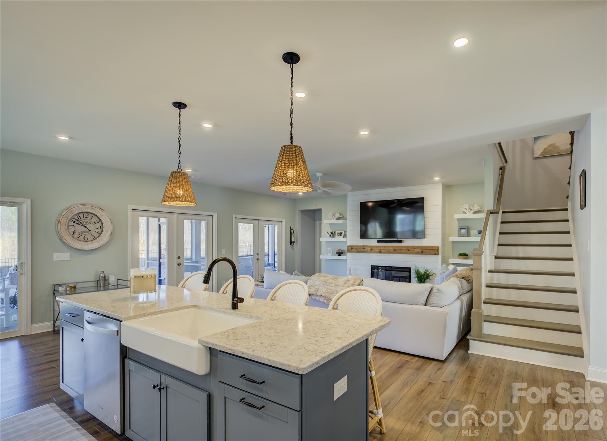 Lakeside Glen - Residential