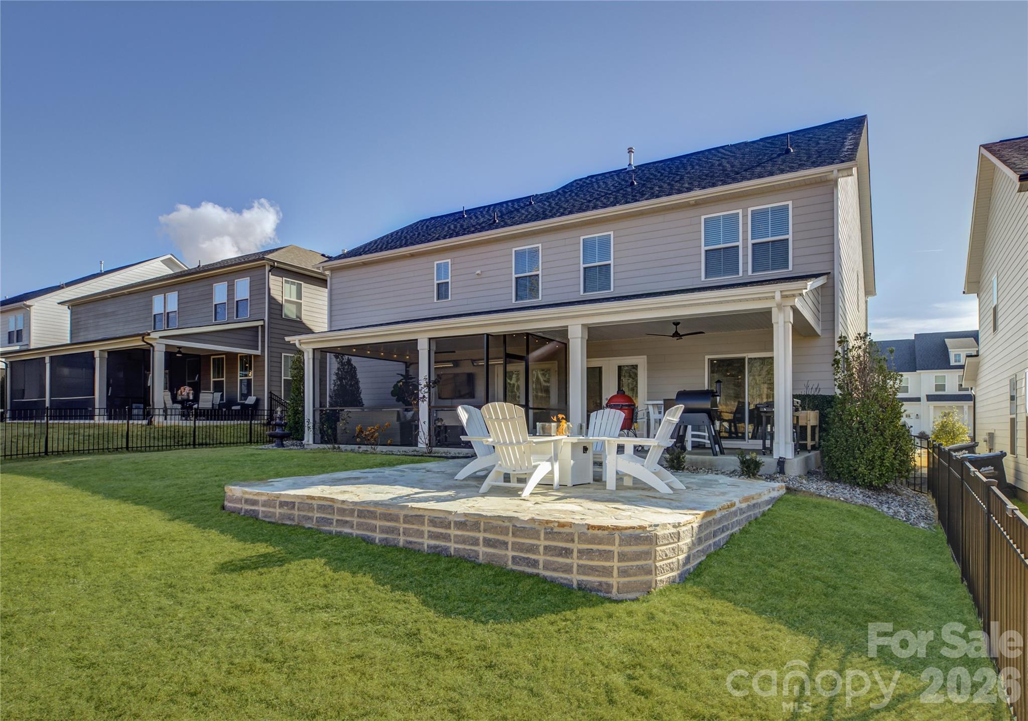 Lakeside Glen - Residential