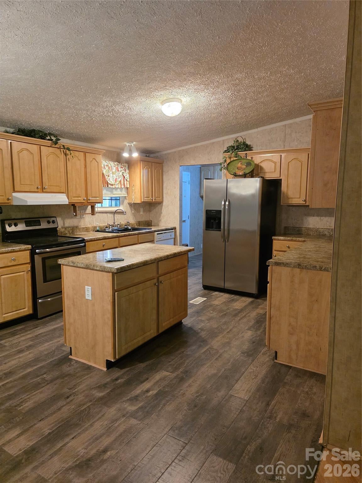 1409 Clayton Drive
