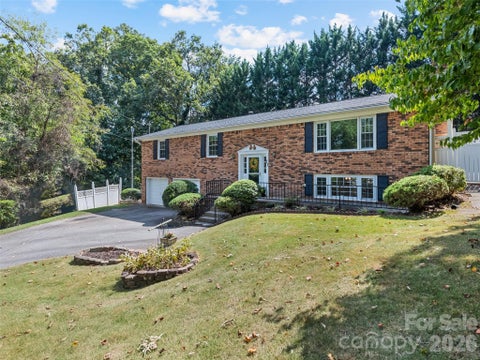 Photo of 11 Crestwood Lane, Candler, NC 28715 (MLS # 4427440)