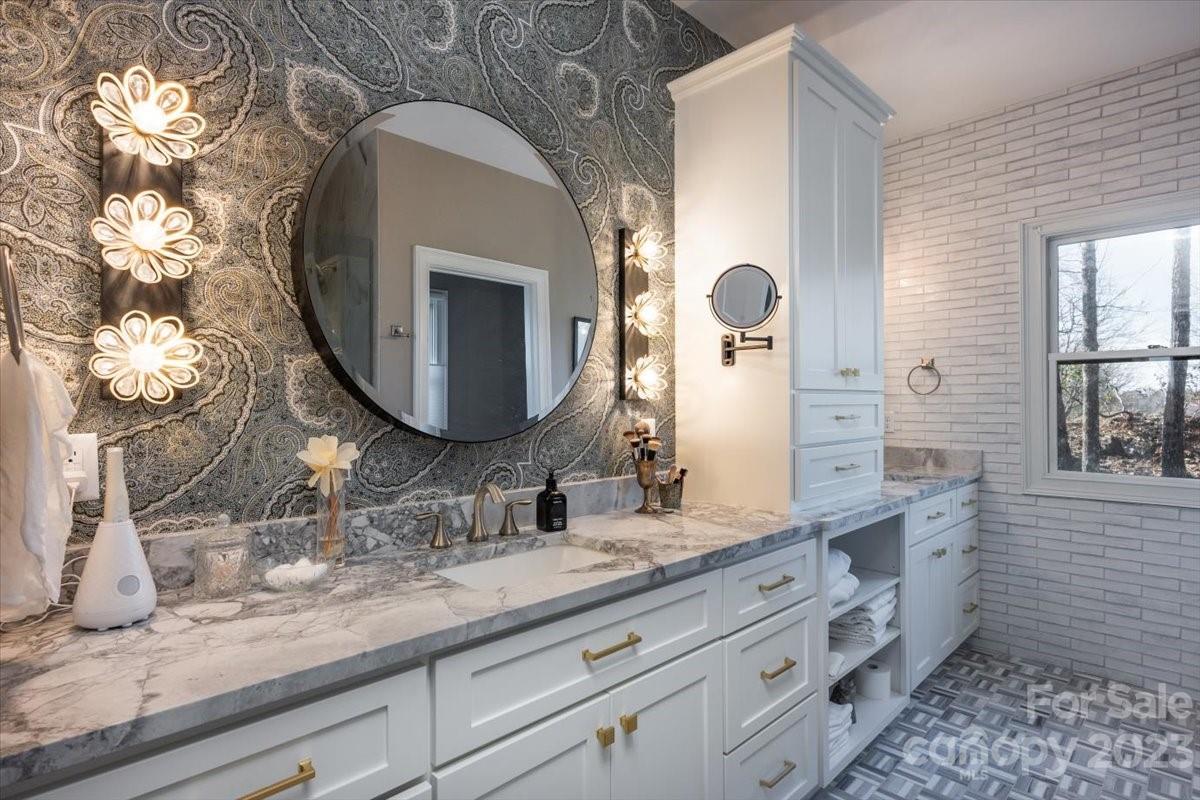 Connestee Falls - Residential