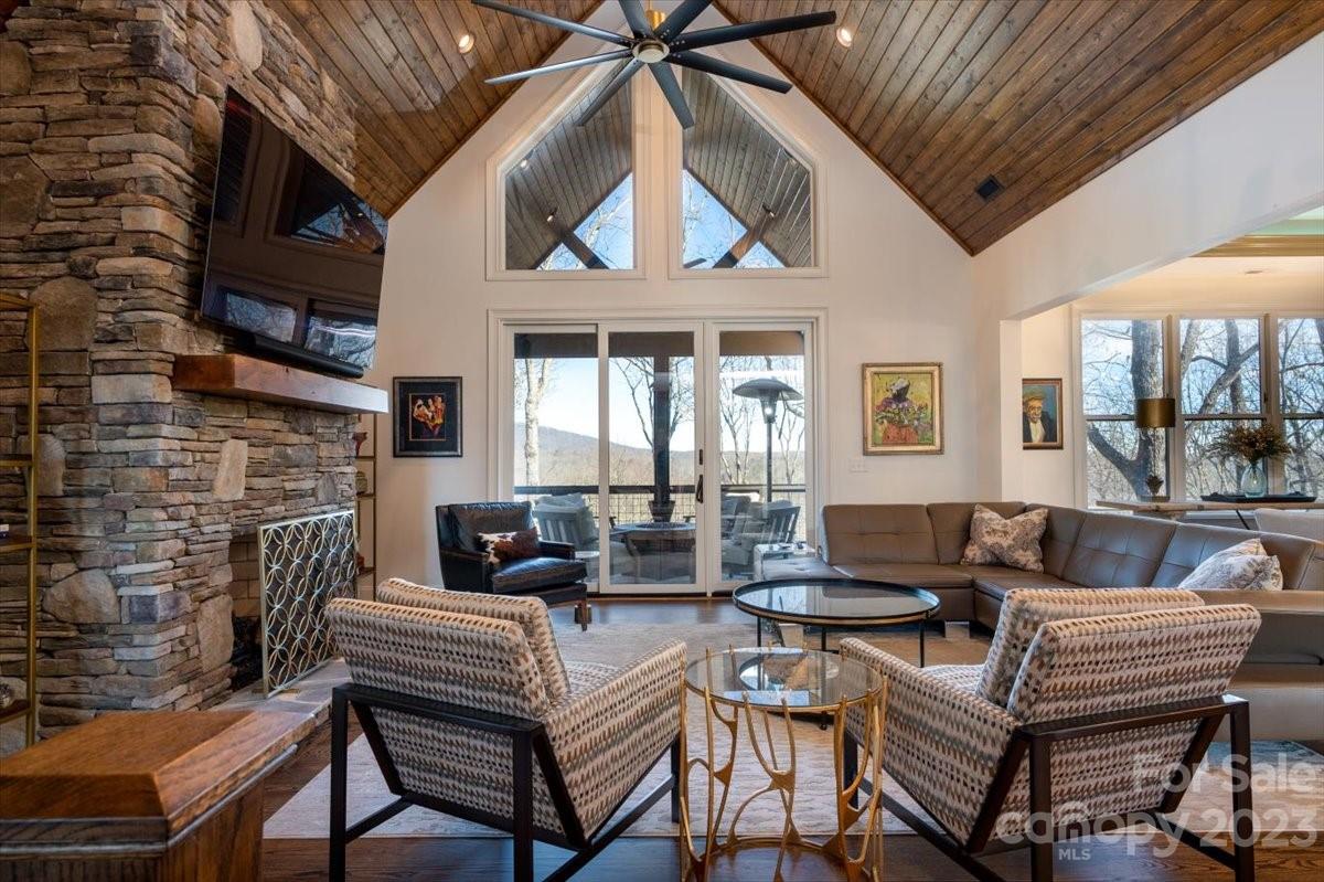 Connestee Falls - Residential