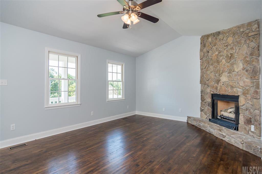 South Lakes - Residential