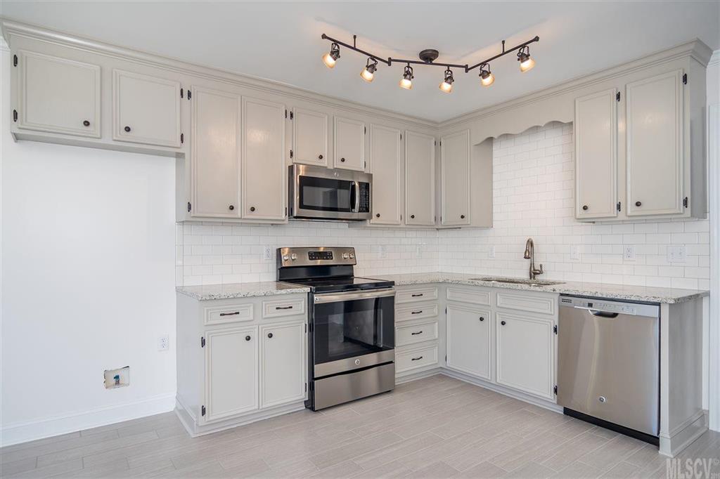 South Lakes - Residential