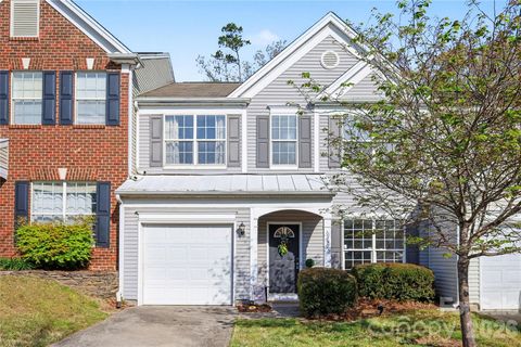 Photo of 6930 Beverly Springs Drive, Charlotte, NC 28270 (MLS # 4363174)