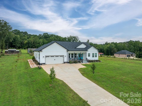 Photo of 1484 Null Road, Lincolnton, NC 28092 (MLS # 4390106)