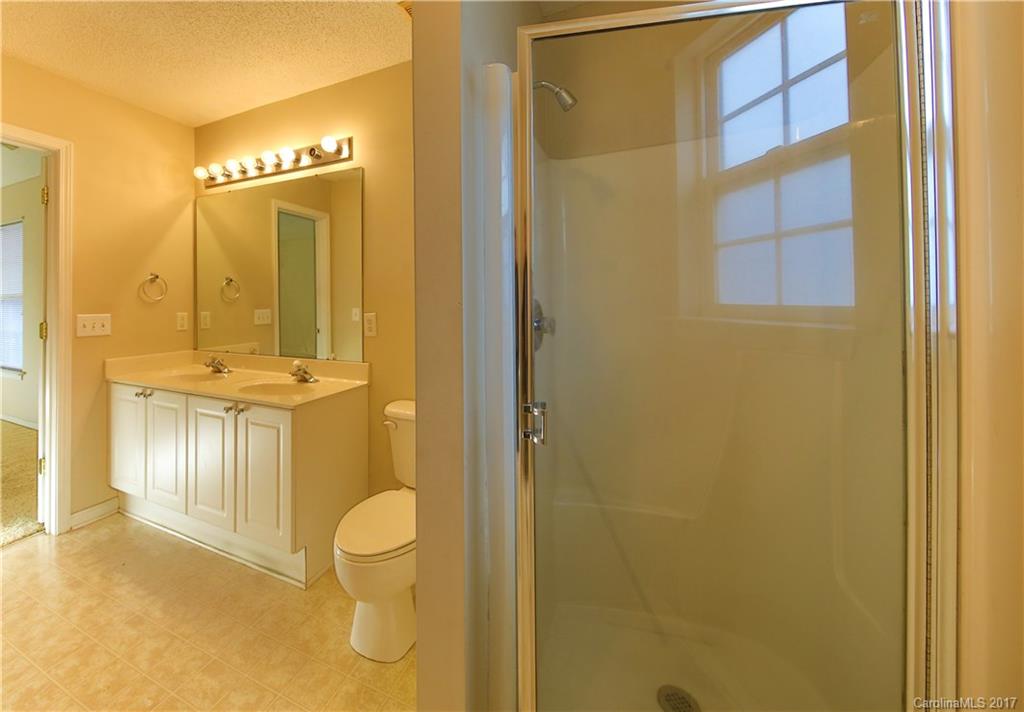 Longview Oaks - Residential