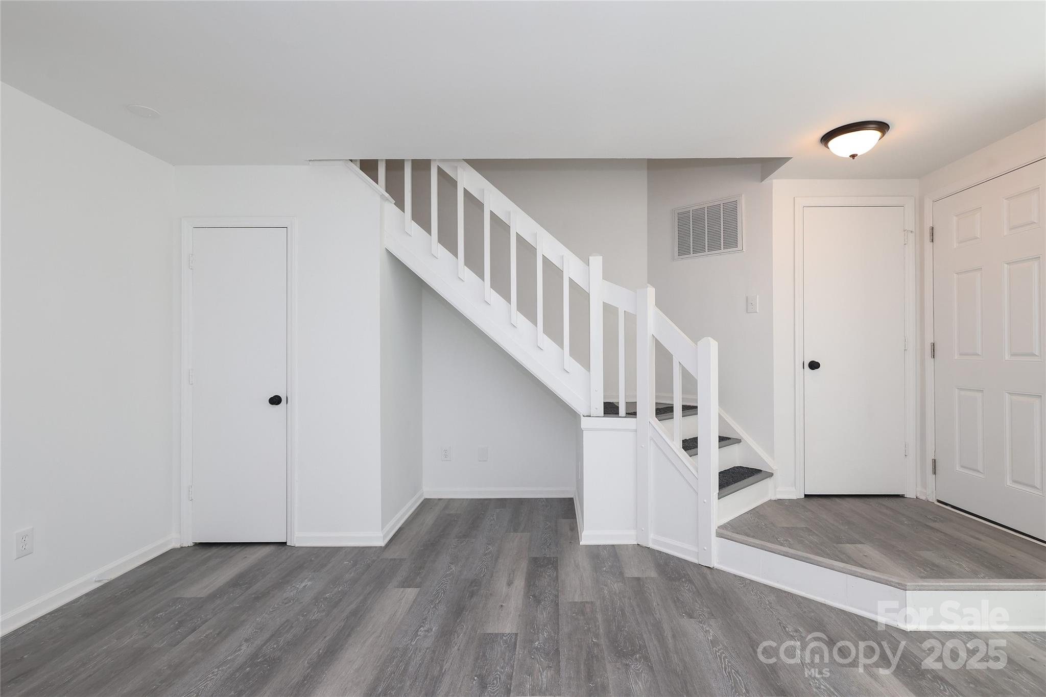 6423 Windsor Gate Lane