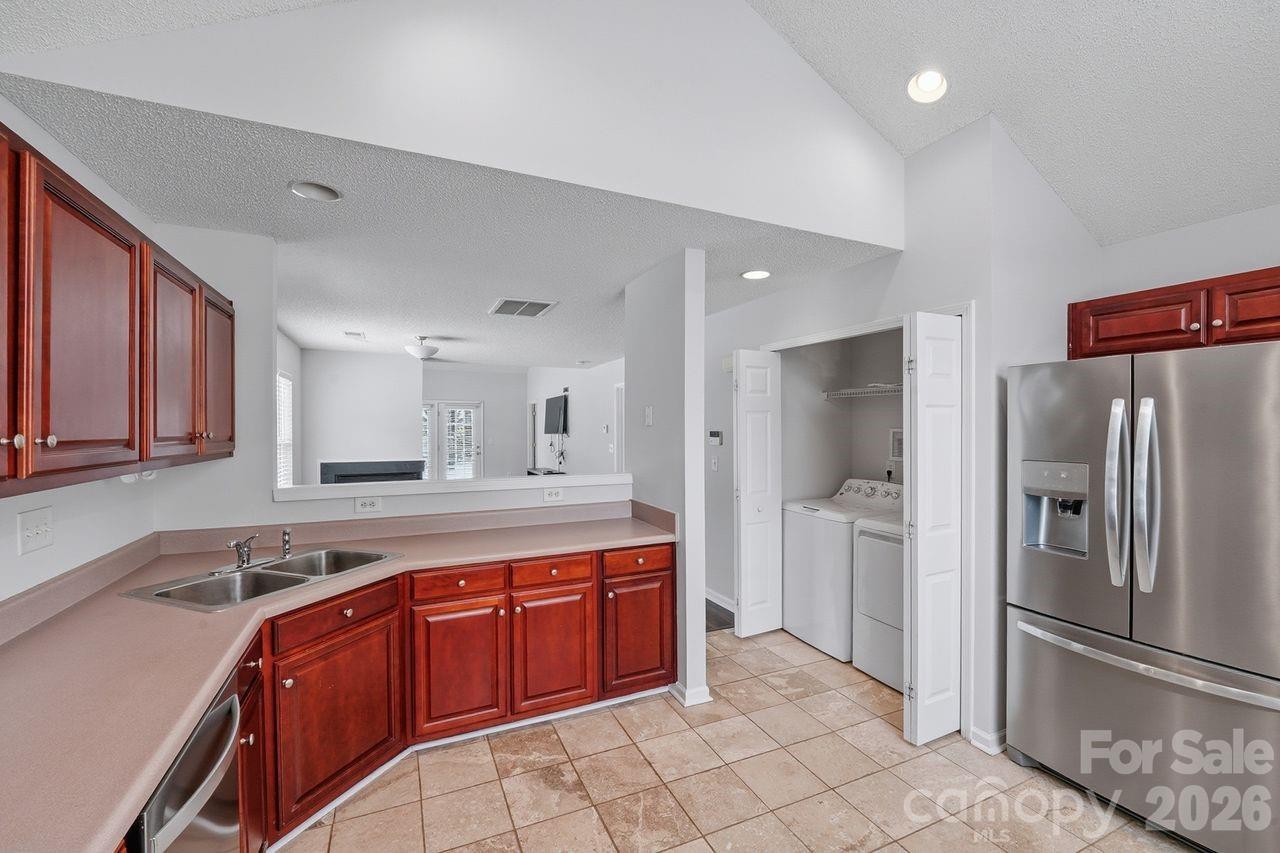 Holly Ridge - Residential