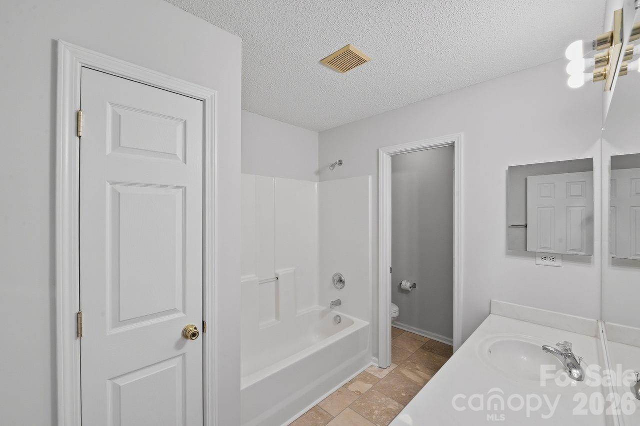 Holly Ridge - Residential