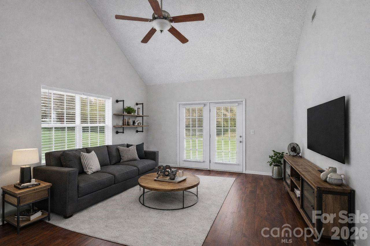 Holly Ridge - Residential