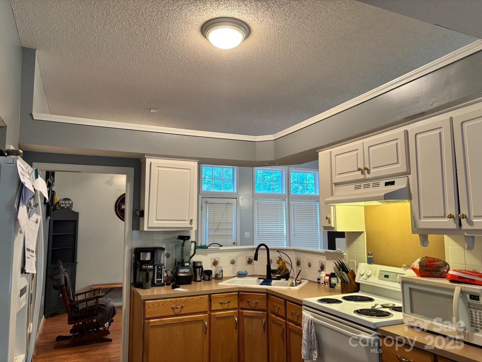 1920 Waldeck Court