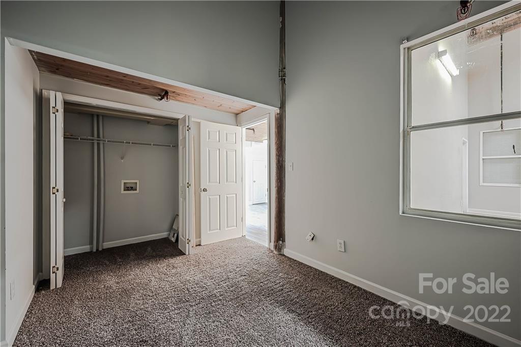 FoxRidge Lofts - Residential