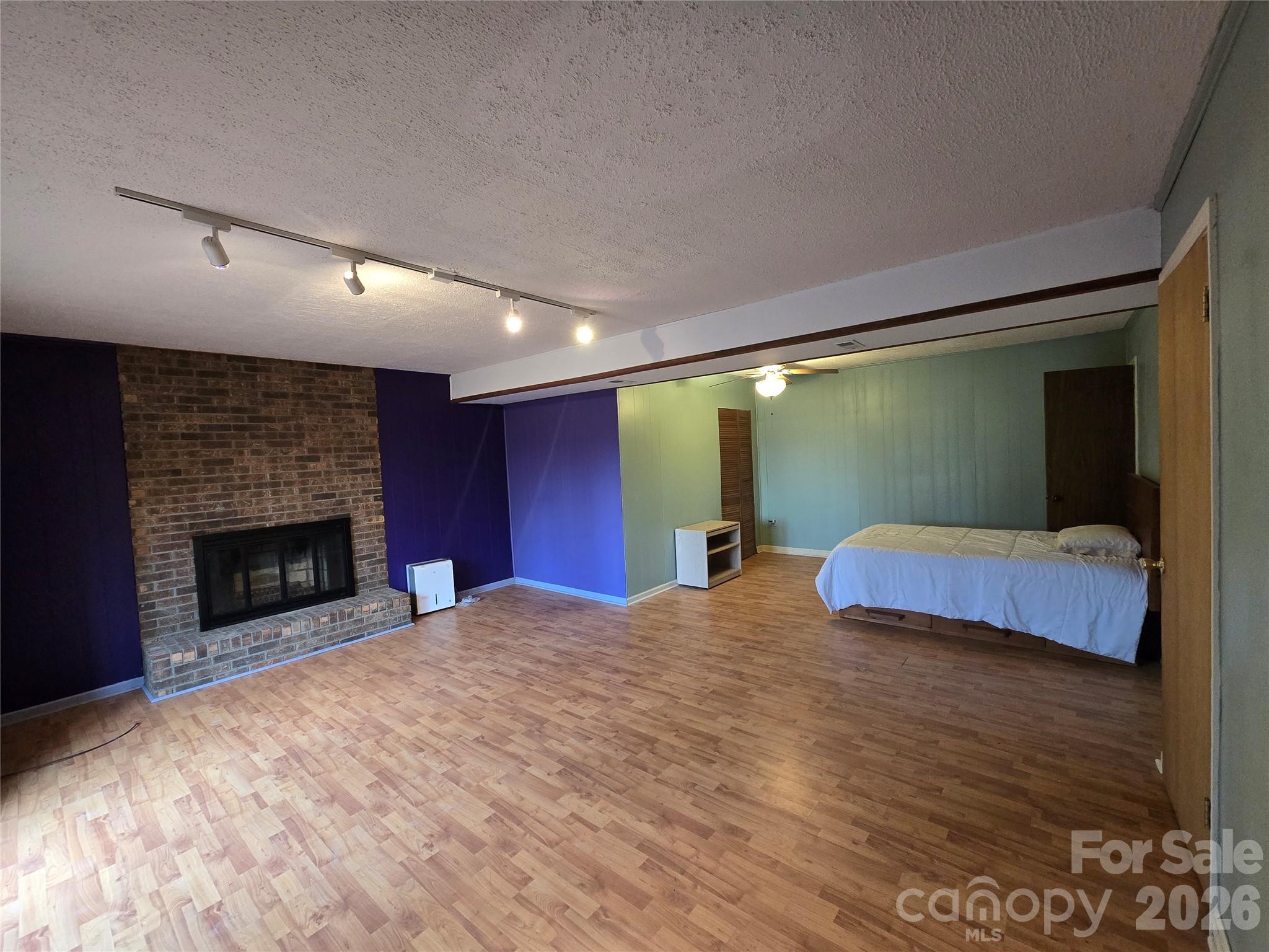 Sunset Ridge - Residential