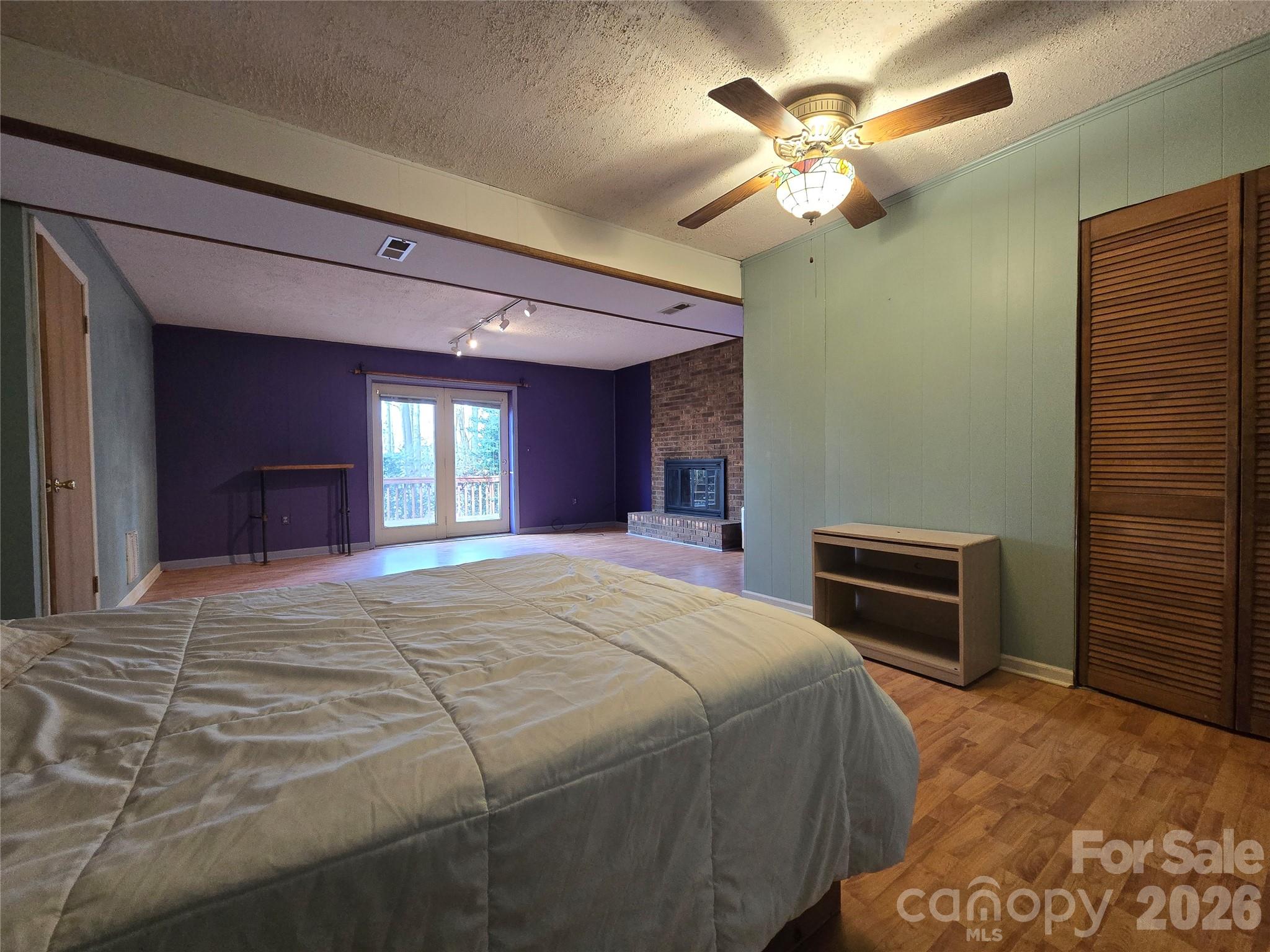 Sunset Ridge - Residential