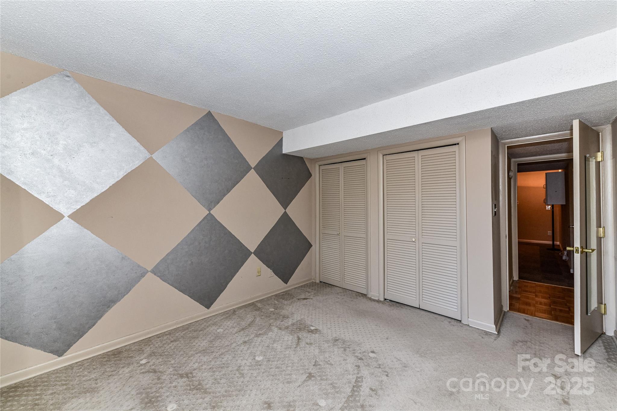 River Hills - Residential