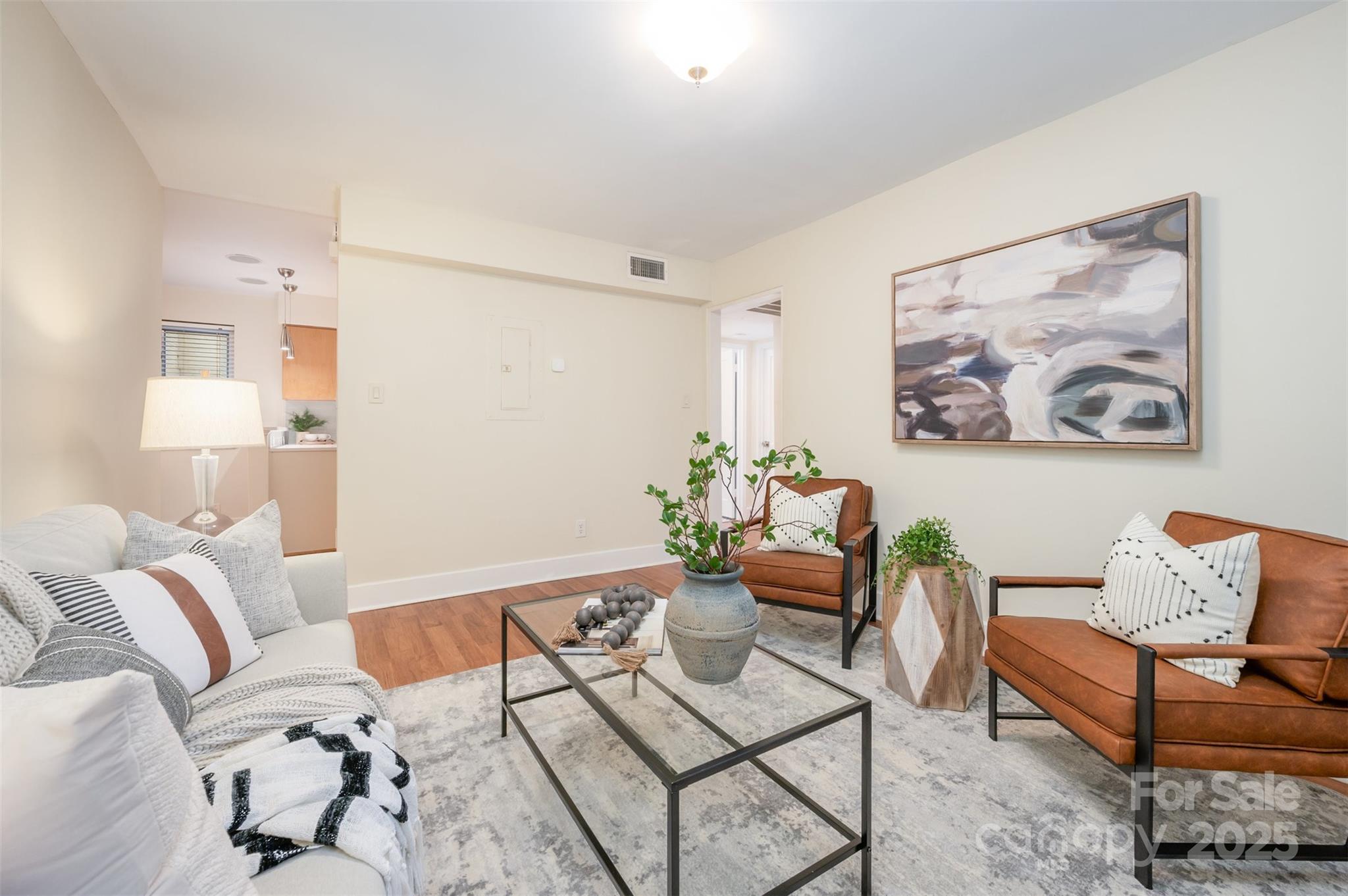207 N Dotger Avenue C14